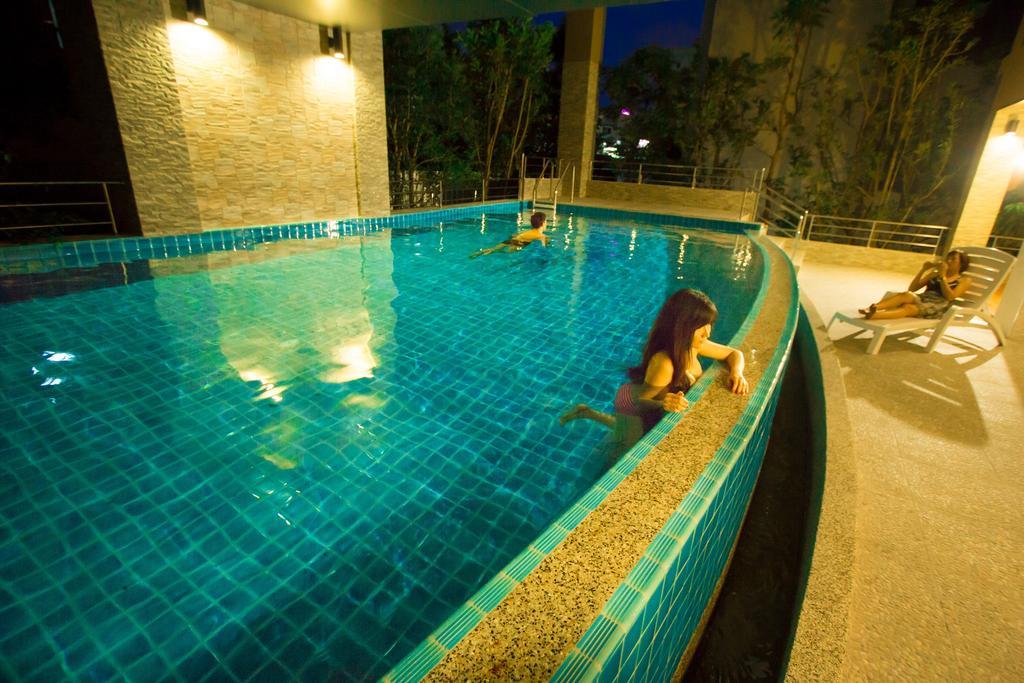 Bb Garden Resort Бангкок Экстерьер фото