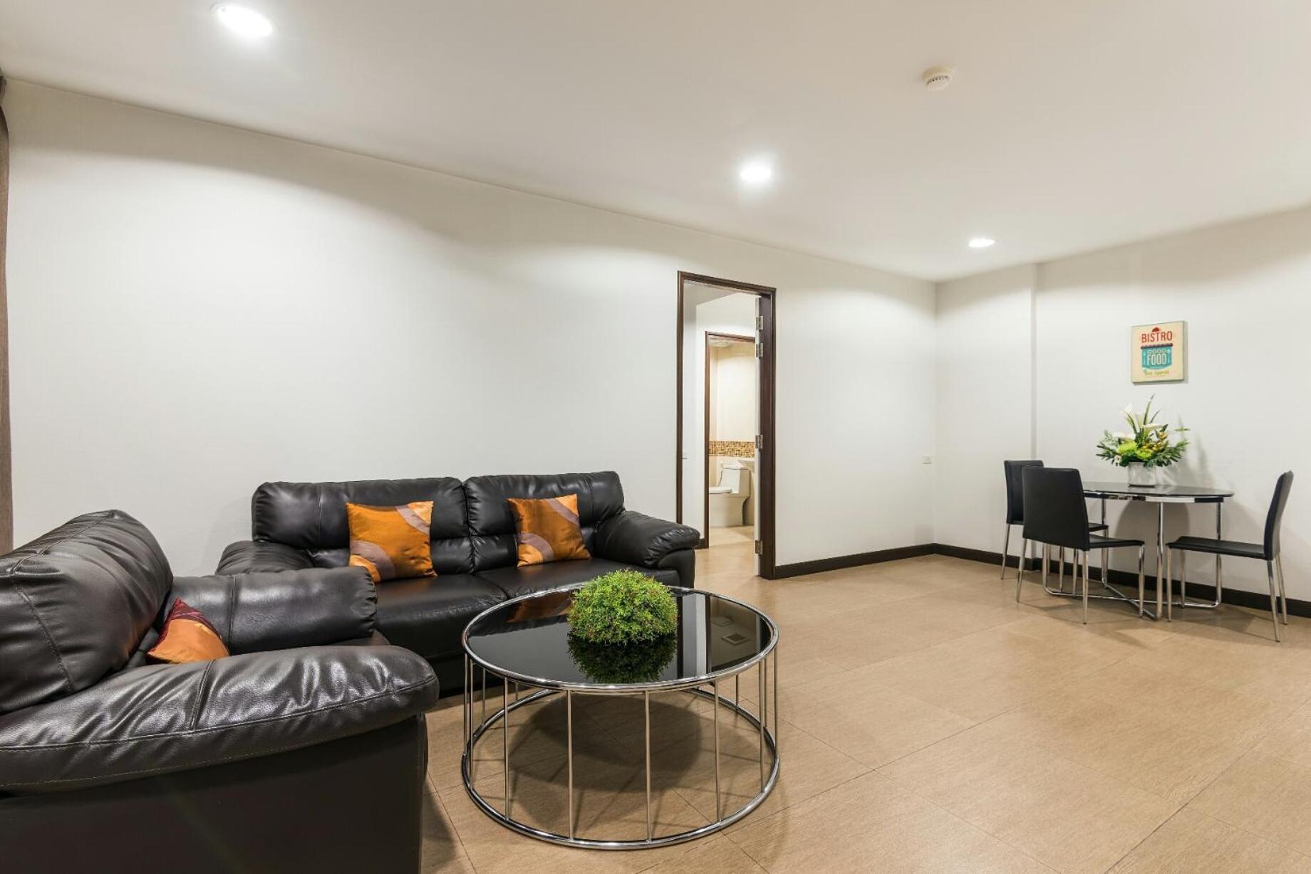 Bb Garden Resort Бангкок Экстерьер фото